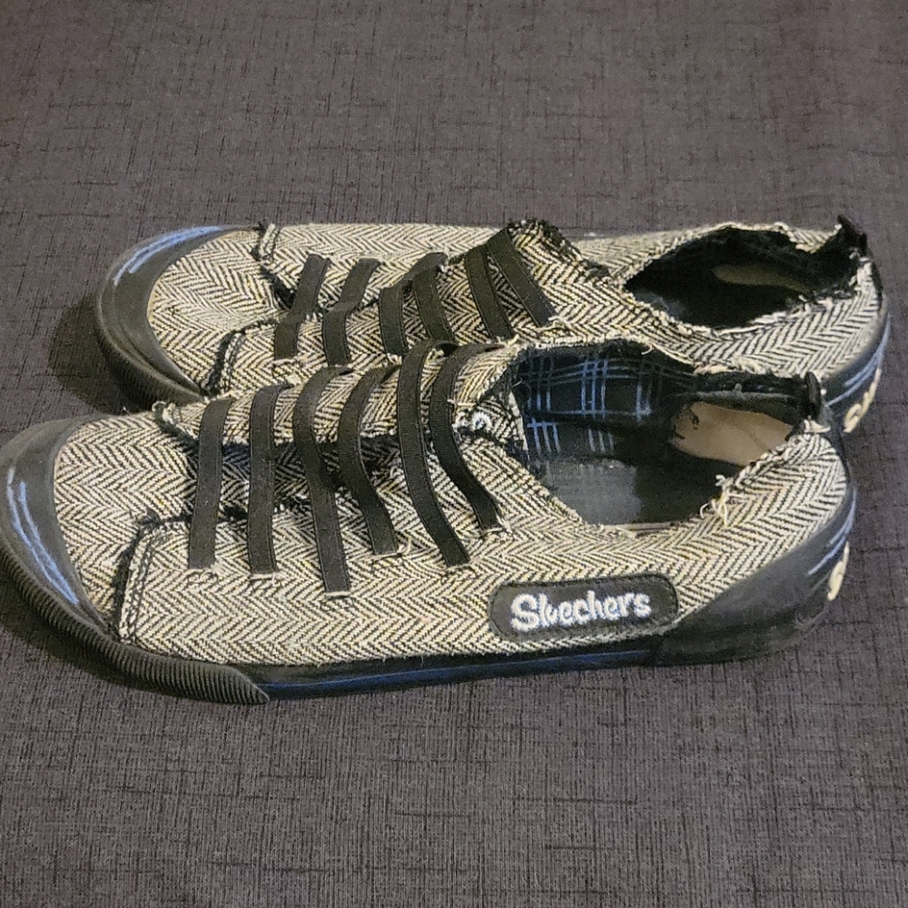 Skechers vintage skater shoes women 10